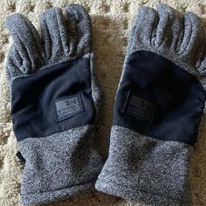 MENS SIZE M UNDER ARMOUR GLOVES GRAY AND BLACK